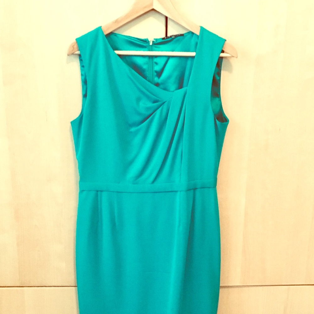 Elie Tahari Silk Kelly Green Dress